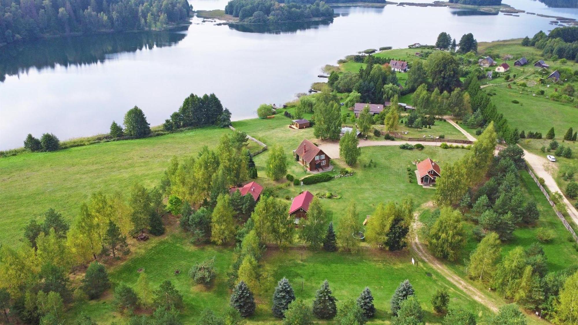 Resort By Nava Lake Aukštadvaris Kültér fotó